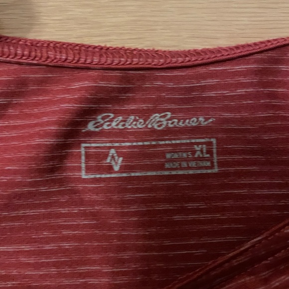 Eddie Bauer Dri Fit red and gray striped tank size XL Racerback - Picture 4 of 5
